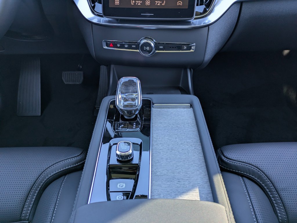New 2026 Volvo XC90 B6 Ultra w/ Protection Package AWD/4WD image 19