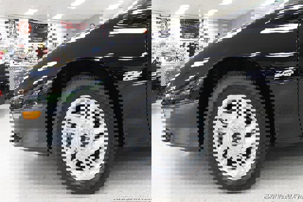 Used 1995 Chevrolet Camaro Z28 image 17