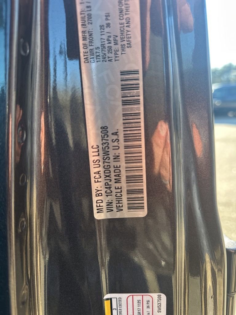 Used 2025 Jeep Wrangler Sport S image 33