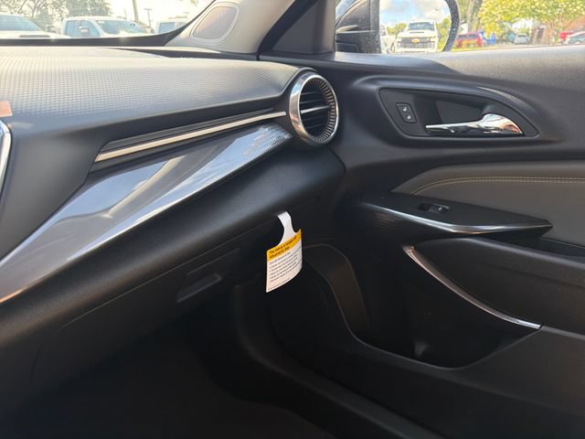 New 2026 Chevrolet Trax ACTIV w/ Sunroof Package FWD image 30