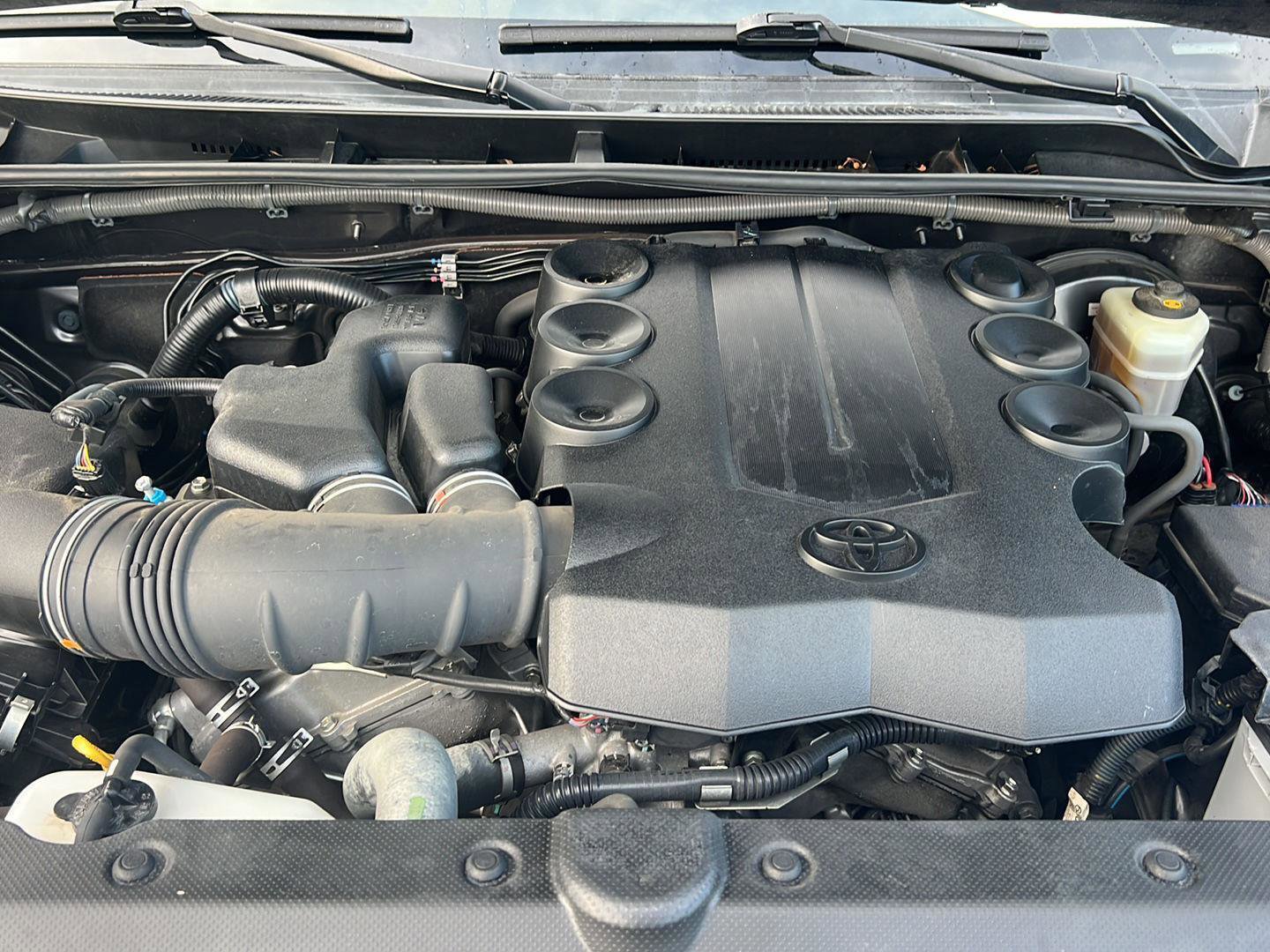 Used 2016 Toyota 4Runner SR5 image 35