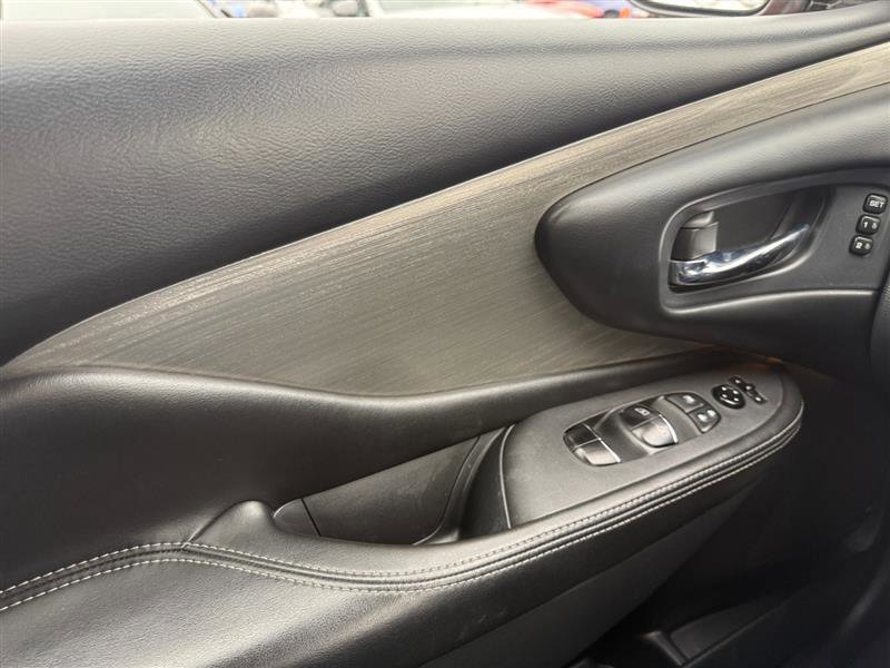 Used 2018 Nissan Murano SL w/ Cargo Package image 23