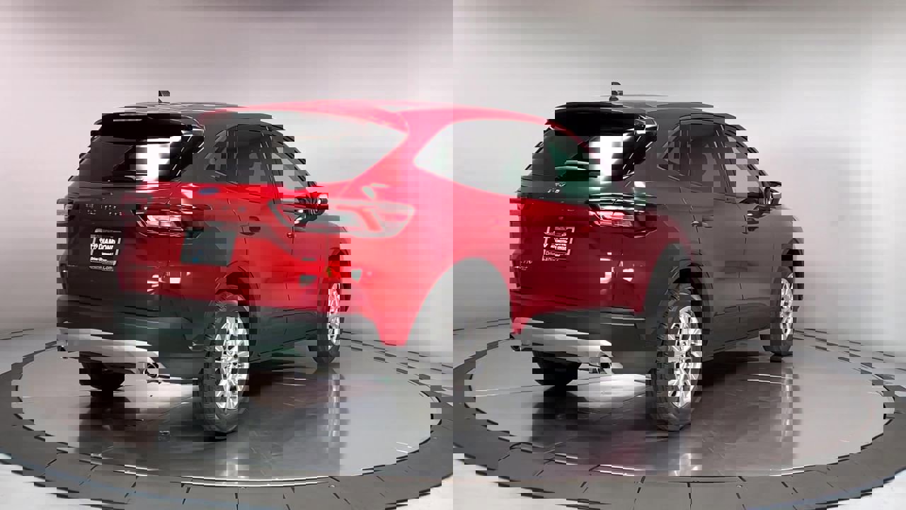 Used 2025 Ford Escape Active image 8