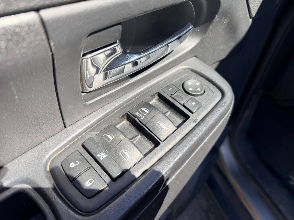 Used 2012 Jeep Liberty Sport w/ Popular Equipment Group AWD/4WD image 8