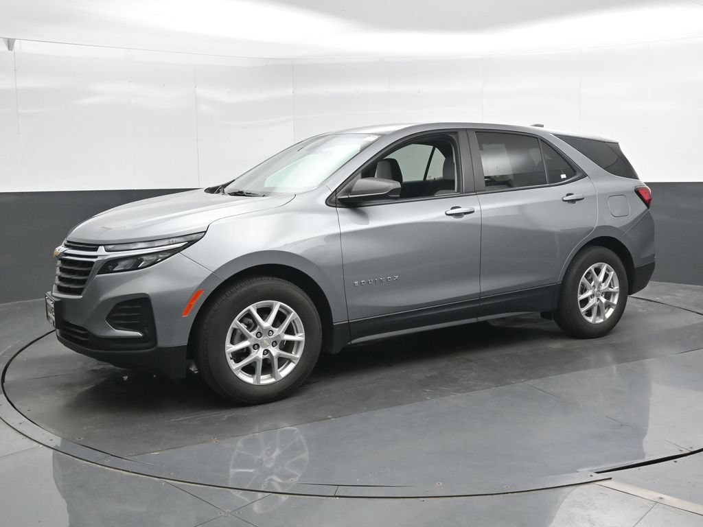 Used 2023 Chevrolet Equinox LS w/ LS Convenience Package FWD image 8