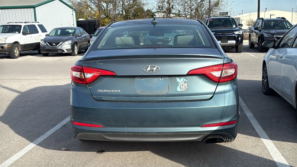 Used 2016 Hyundai Sonata SE image 6