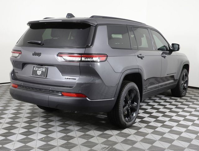 Used 2025 Jeep Grand Cherokee L Limited w/ Black Appearance Package image 4
