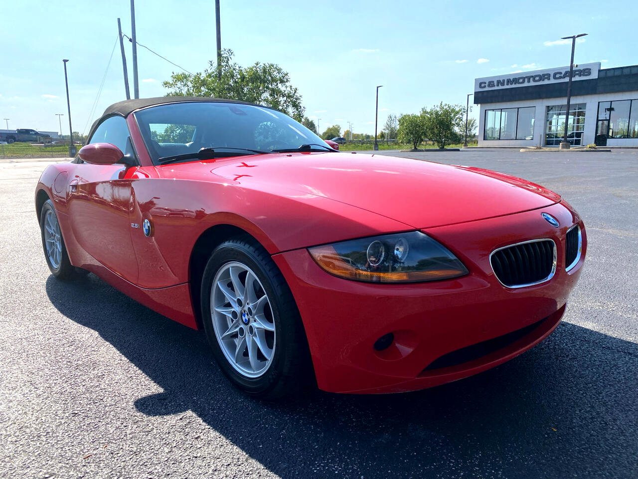 Used 2004 BMW Z4 2.5i image 6
