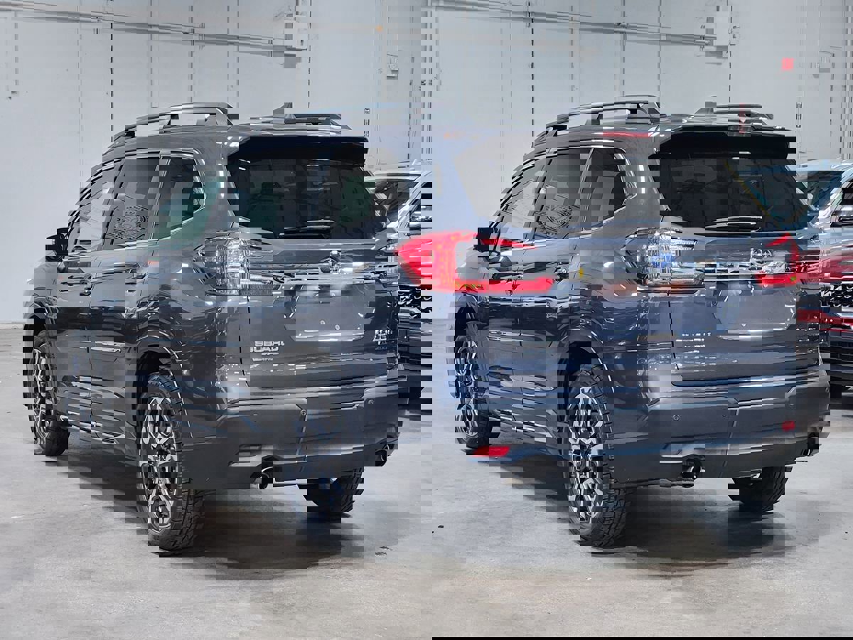 Used 2023 Subaru Ascent Limited w/ Technology Package image 11