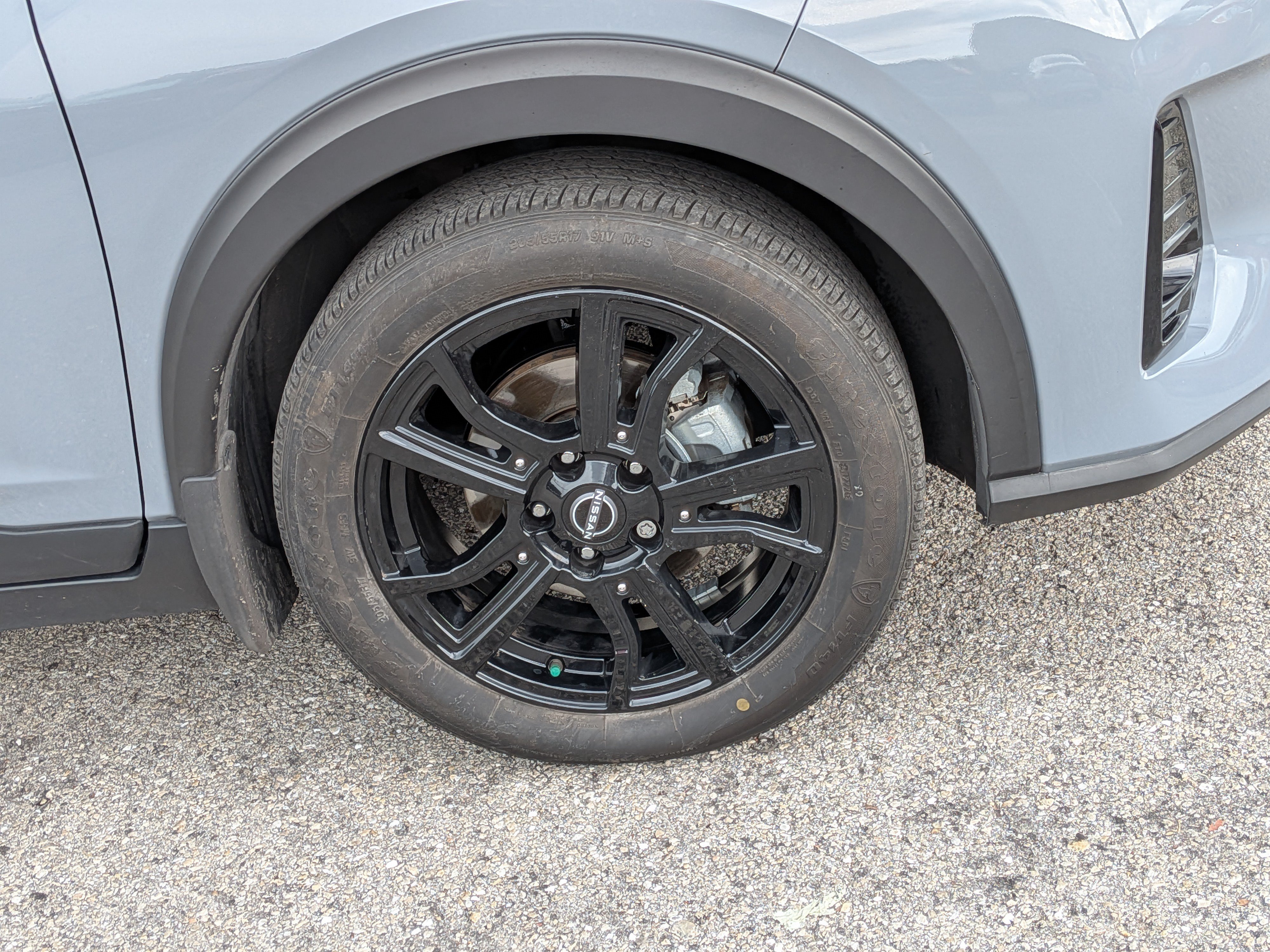 Used 2022 Nissan Kicks SR w/ Interior Electronics Package FWD image 11