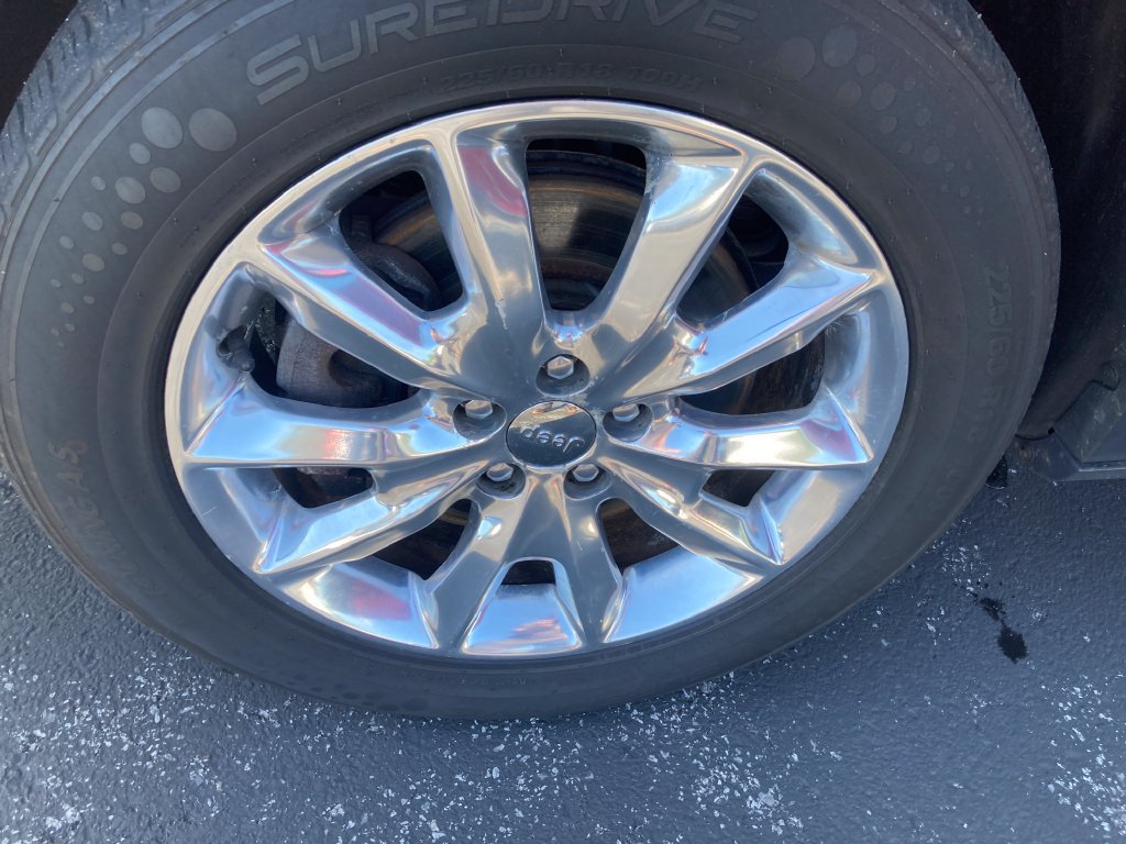 Used 2016 Jeep Cherokee Limited AWD/4WD image 33