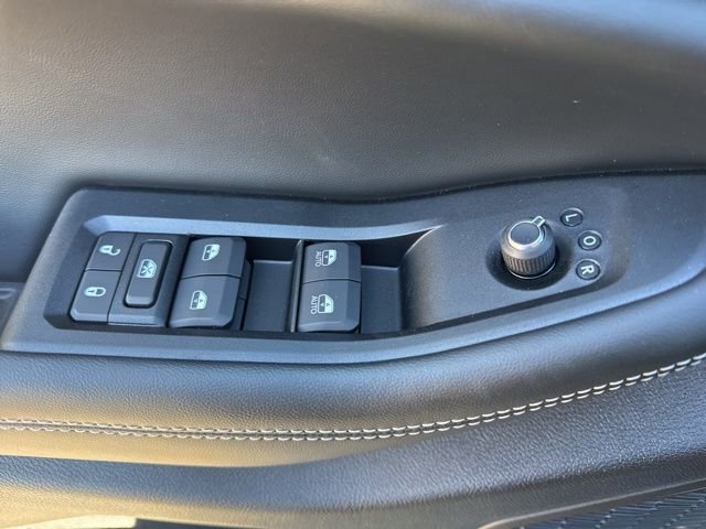 New 2025 Jeep Grand Cherokee L Laredo RWD image 9