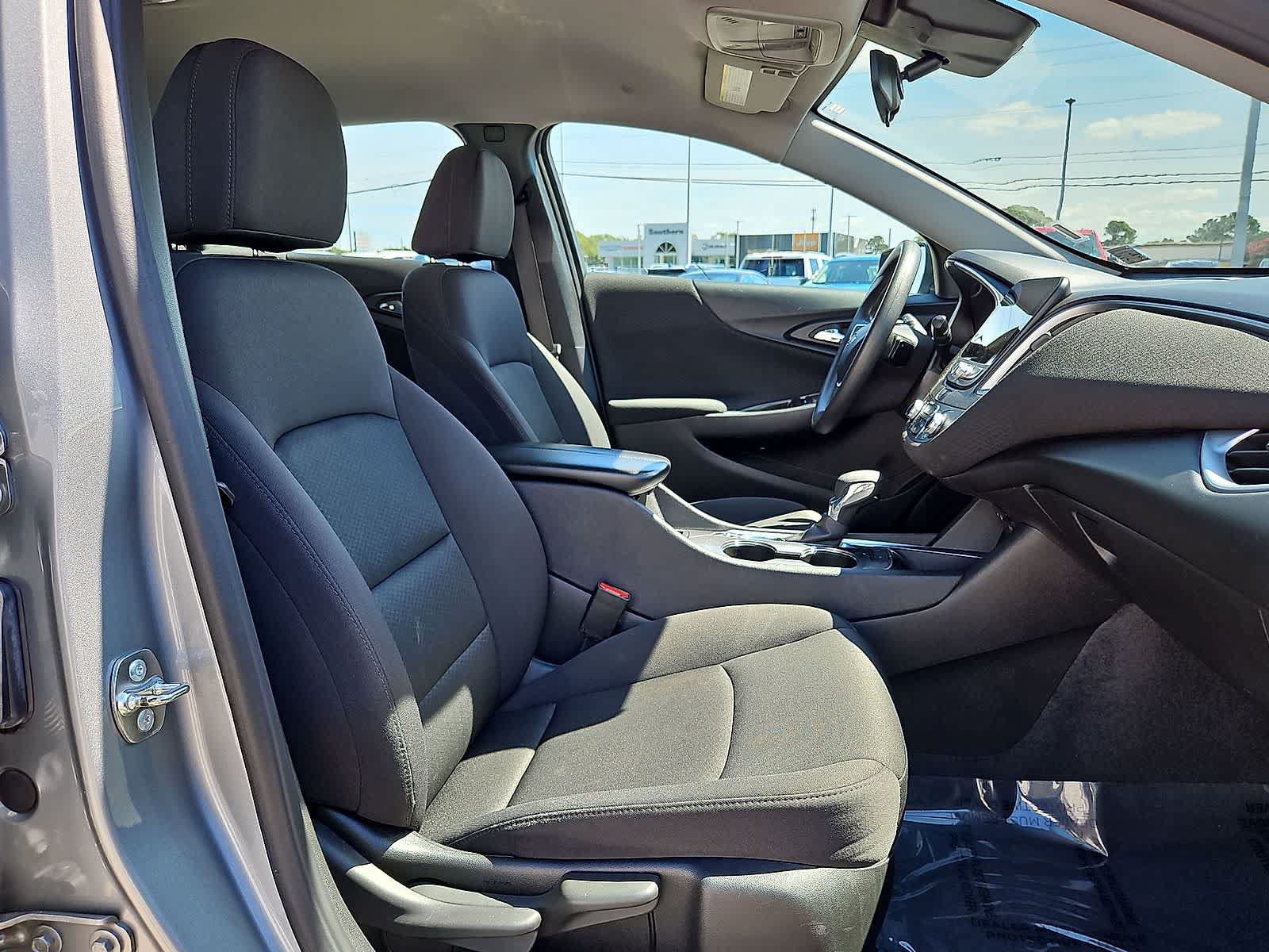 Certified 2024 Chevrolet Malibu LT FWD image 32