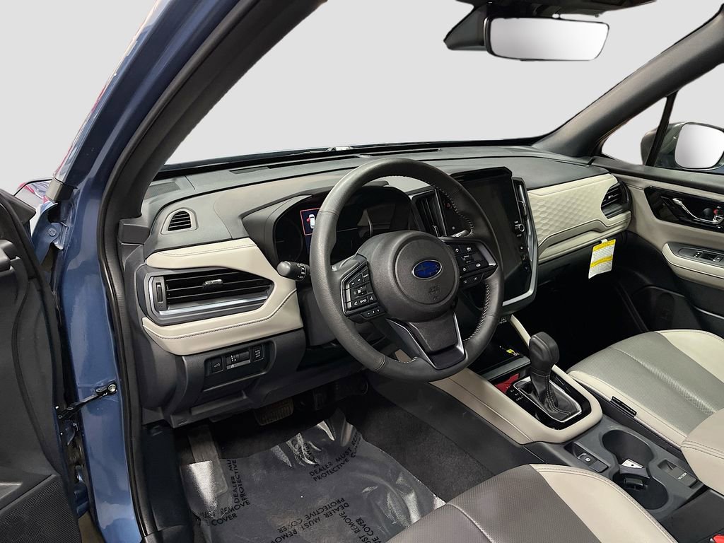 Used 2025 Subaru Forester Limited AWD/4WD image 9