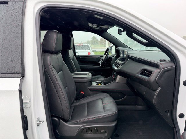 Certified 2022 Chevrolet Tahoe RST w/ Luxury Package AWD/4WD image 11