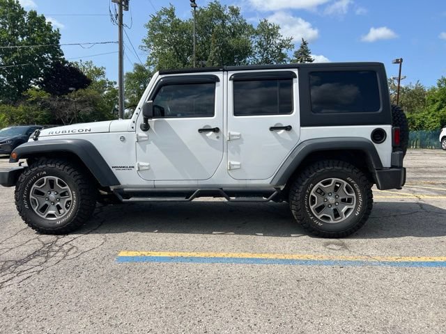 Used 2015 Jeep Wrangler Unlimited Rubicon w/ Connectivity Group AWD/4WD image 5