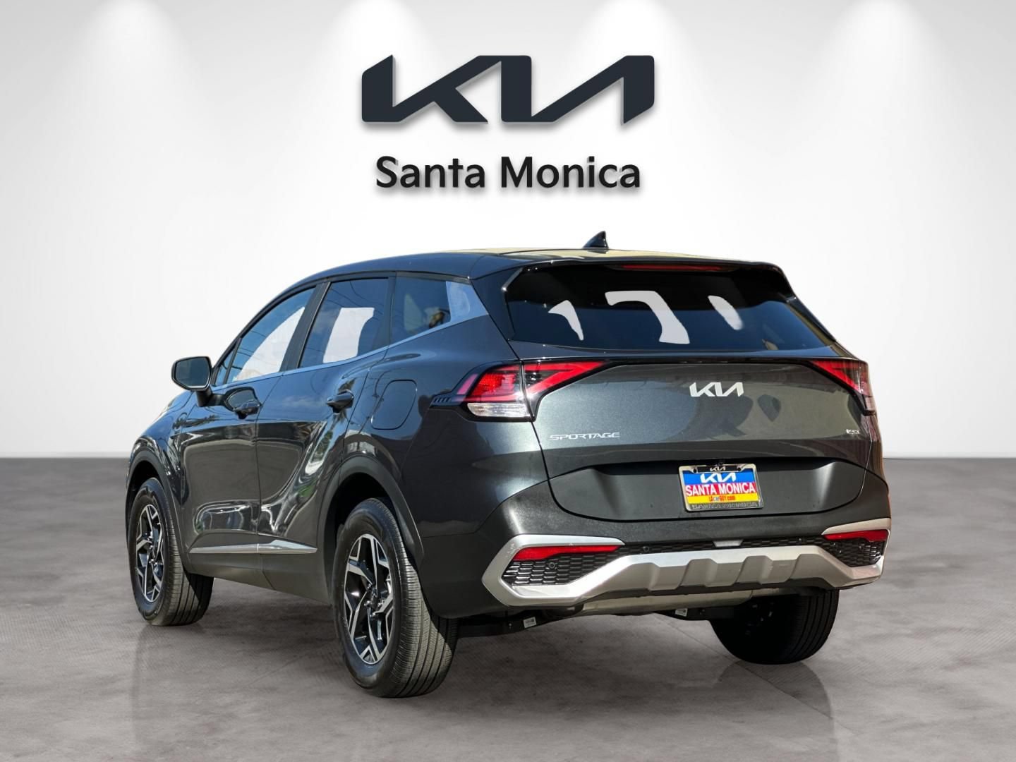 Used 2023 Kia Sportage LX AWD/4WD image 4