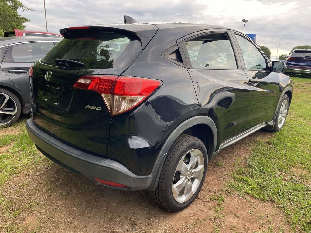 Used 2016 Honda HR-V LX image 6