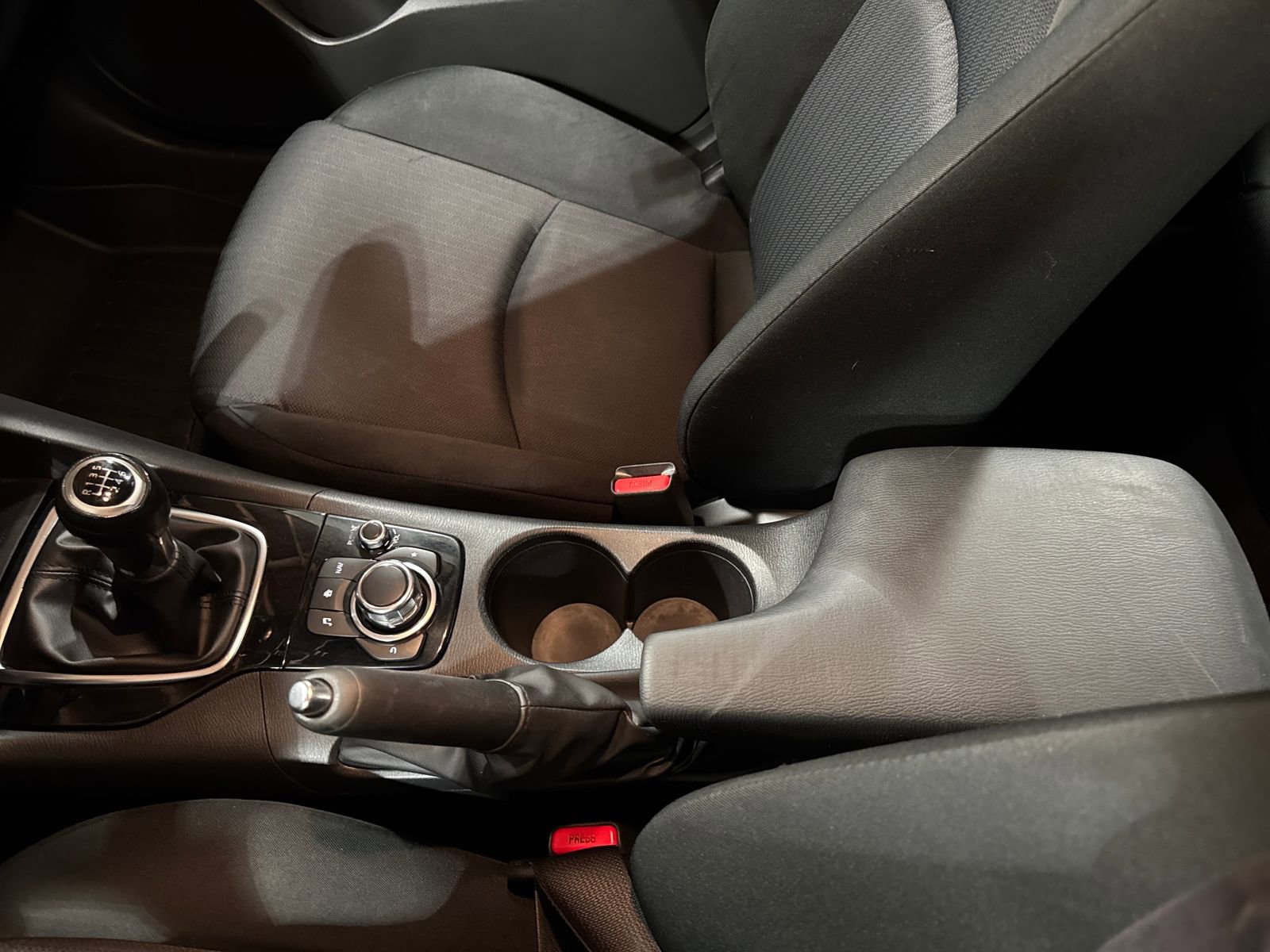 Used 2015 MAZDA MAZDA3 i Sport FWD image 21