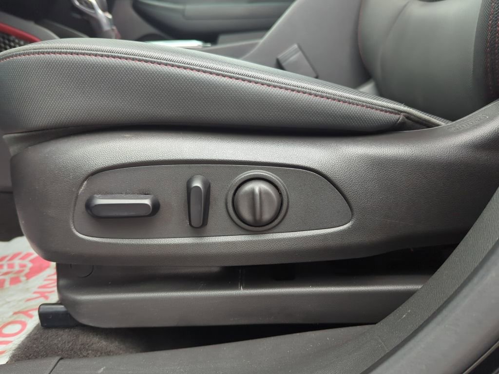 Certified 2023 Chevrolet TrailBlazer RS w/ Convenience Package image 20