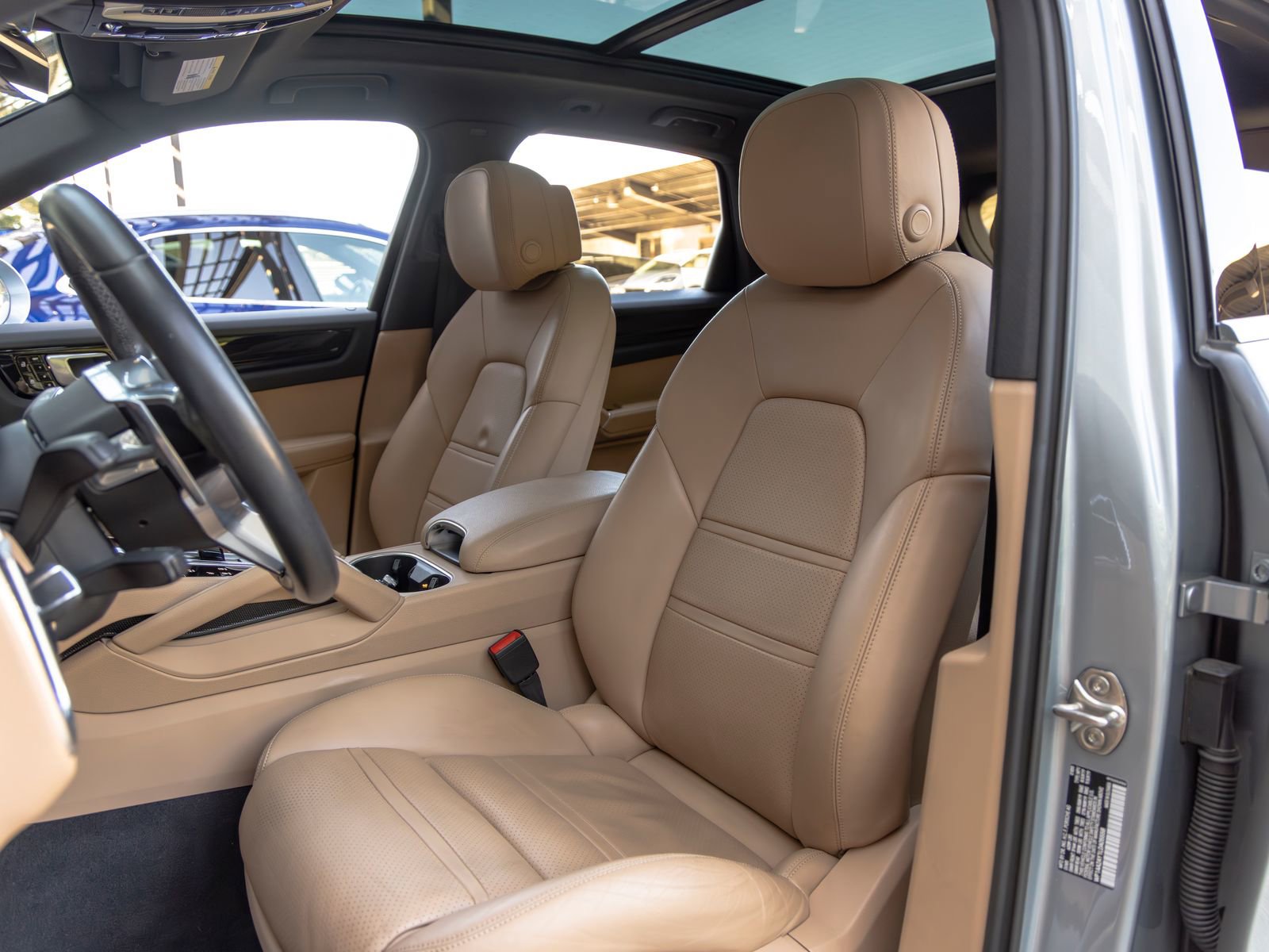 Certified 2020 Porsche Cayenne image 5