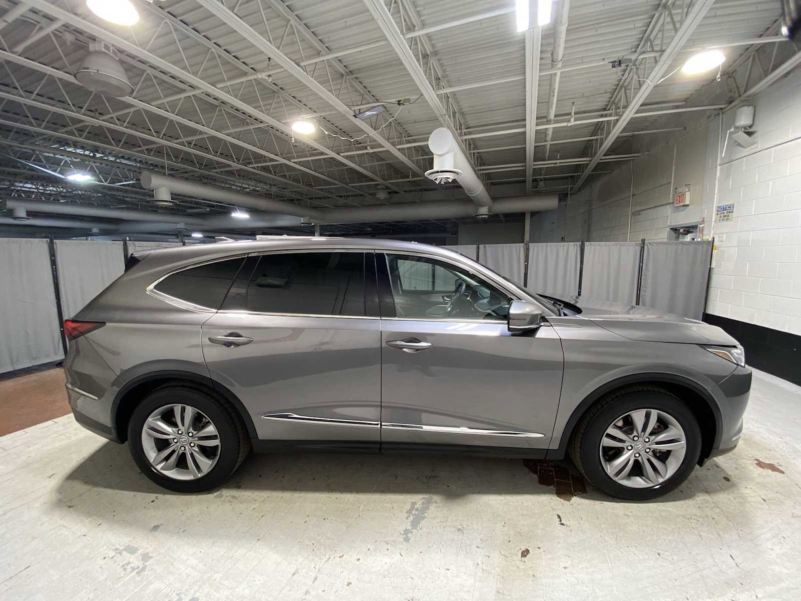 Used 2023 Acura MDX SH-AWD image 27