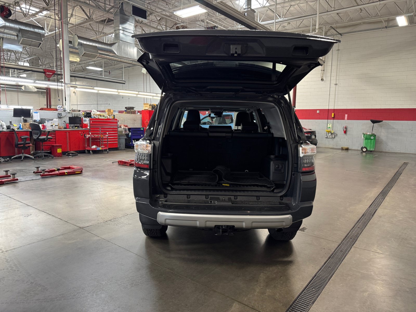 Certified 2024 Toyota 4Runner TRD Off-Road Premium w/ Moonroof Package AWD/4WD image 34