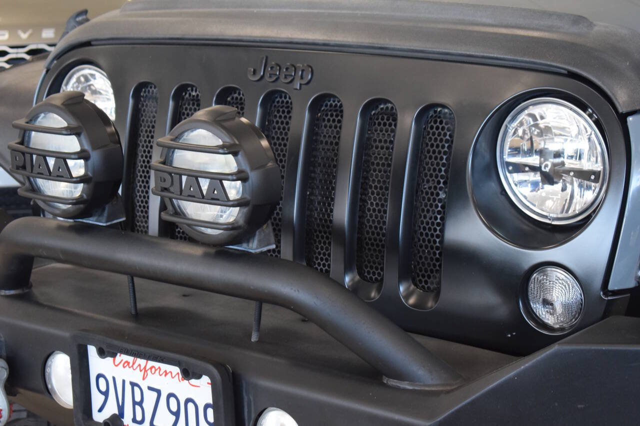 Used 2014 Jeep Wrangler Unlimited Sport w/ Quick Order Package 24S AWD/4WD image 10