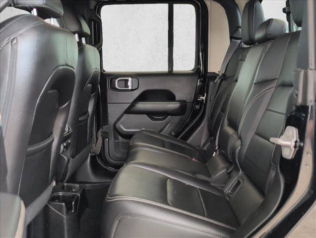 Used 2020 Jeep Gladiator Overland AWD/4WD image 28