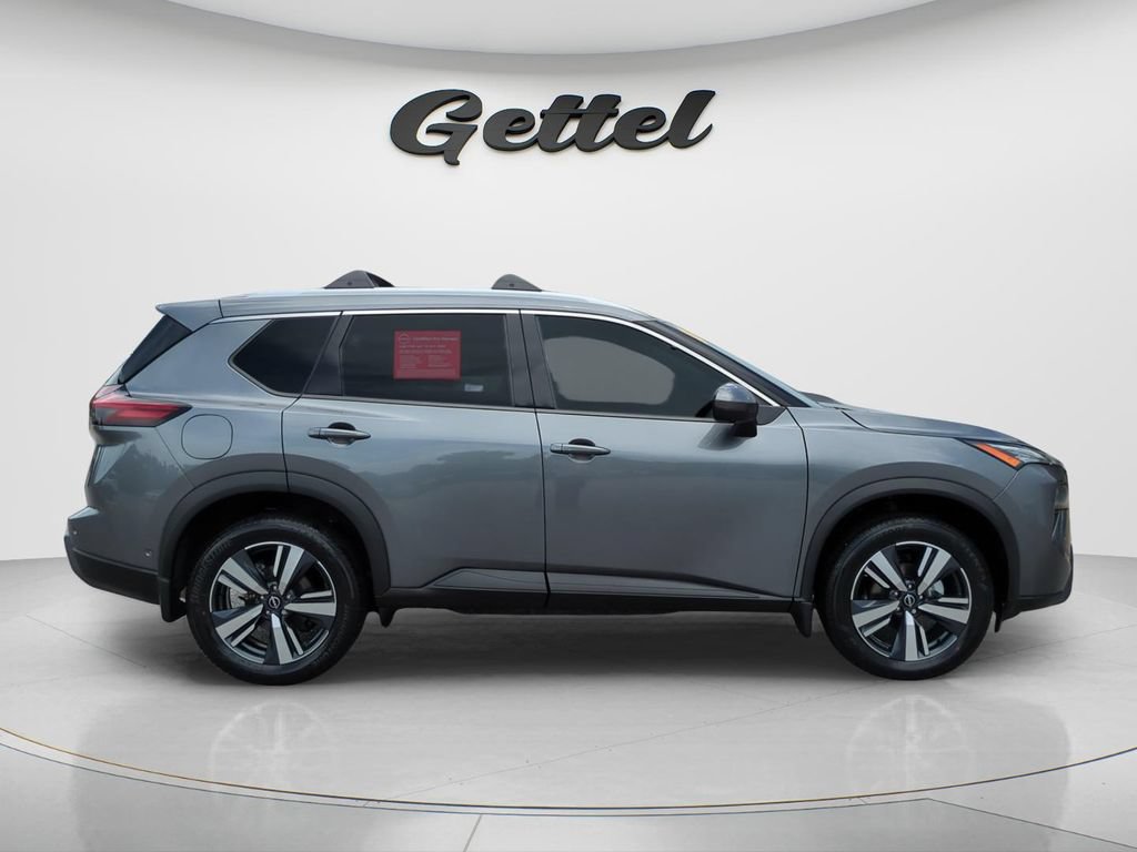 Certified 2024 Nissan Rogue SL FWD image 4