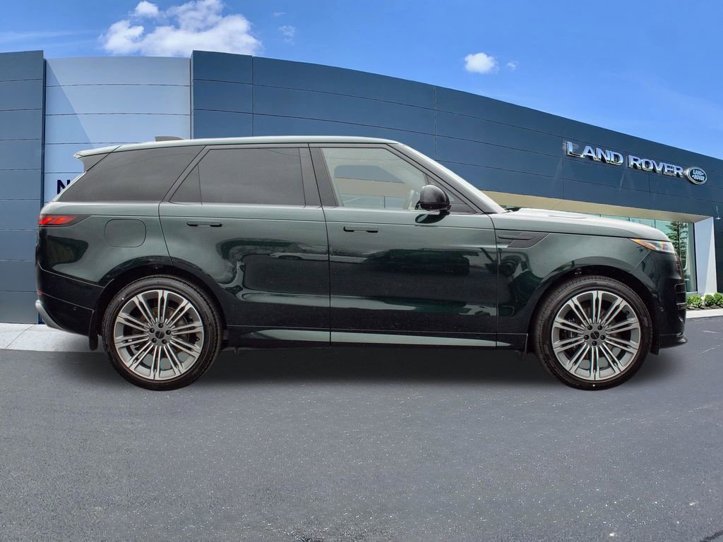 New 2026 Land Rover Range Rover Sport Dynamic SE image 8
