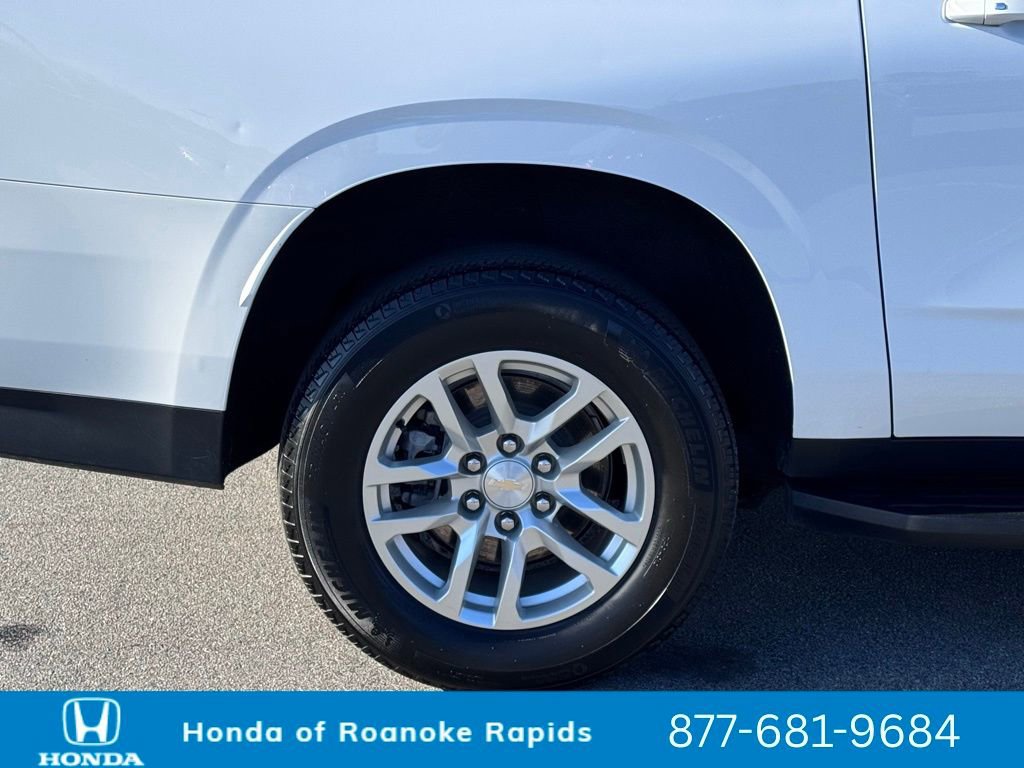 Used 2023 Chevrolet Suburban LT image 46
