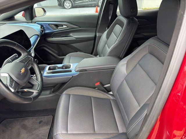 Used 2025 Chevrolet Equinox EV LT w/ Convenience Package FWD image 6