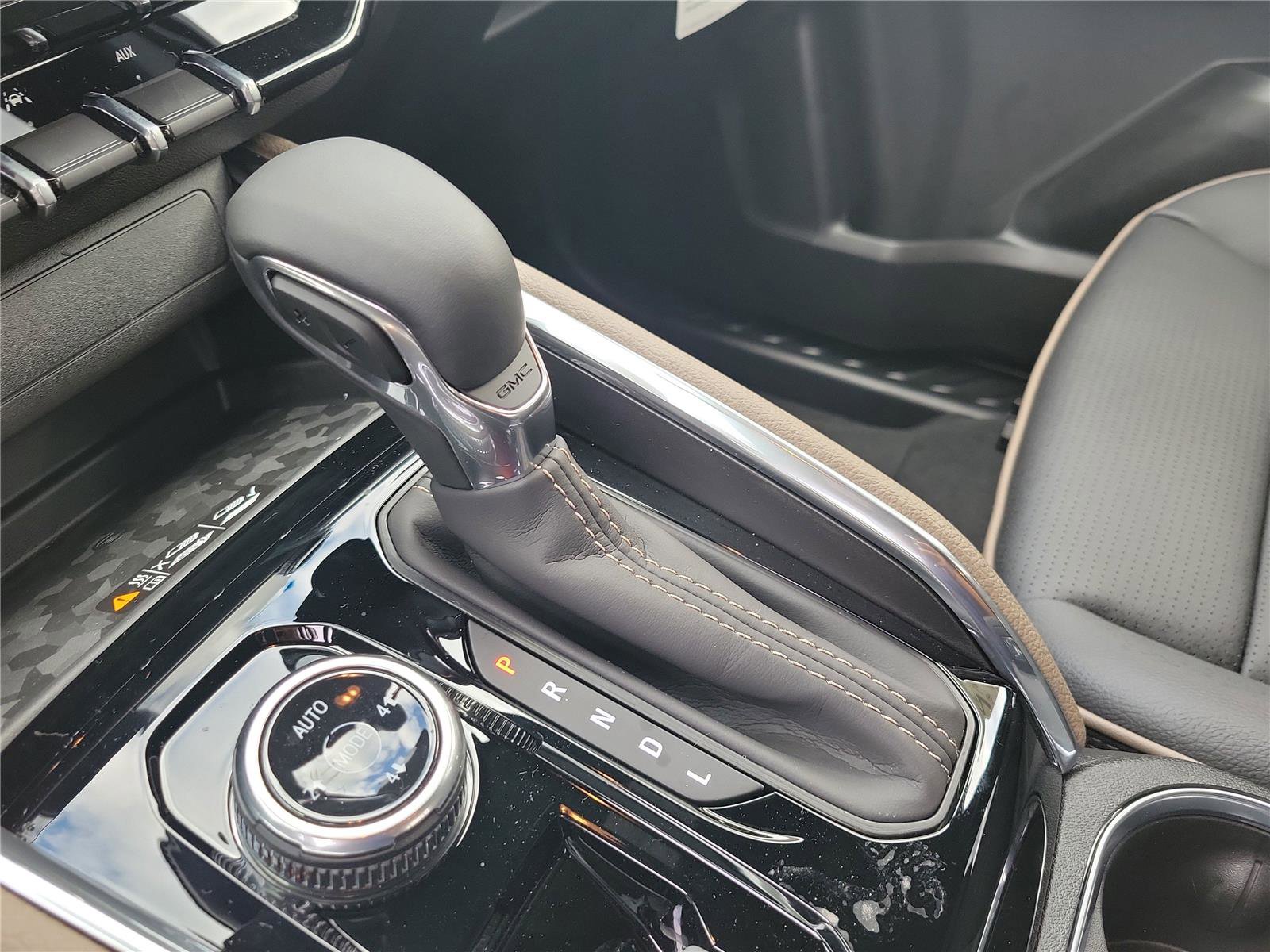 New 2026 GMC Canyon Denali image 21