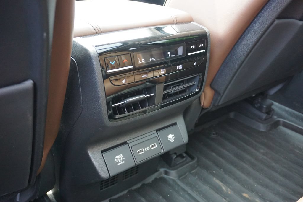 Used 2022 Acura MDX SH-AWD w/ Advance Package image 25