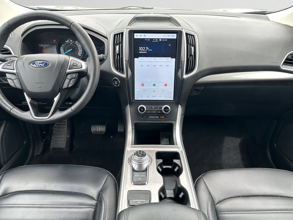 Used 2024 Ford Edge SEL w/ Convenience Package AWD/4WD image 4