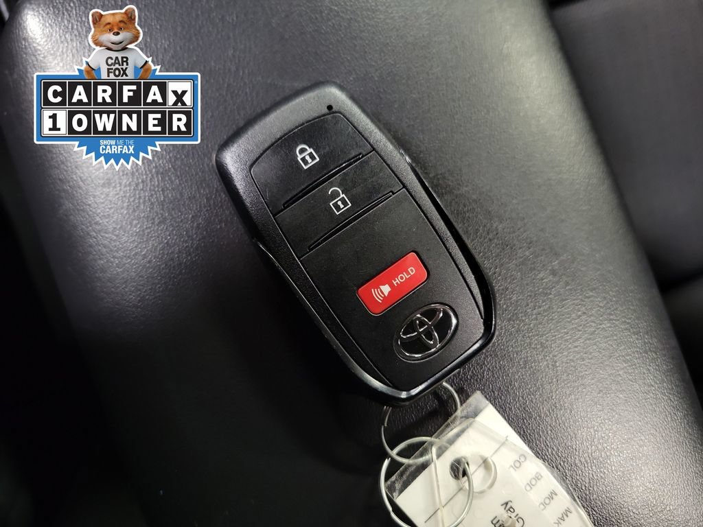 Used 2023 Toyota Prius LE FWD image 20