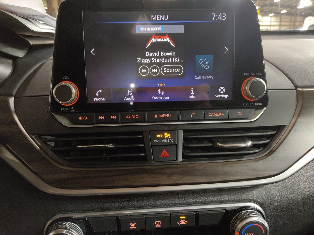 Used 2024 Nissan Altima 2.5 SV image 25