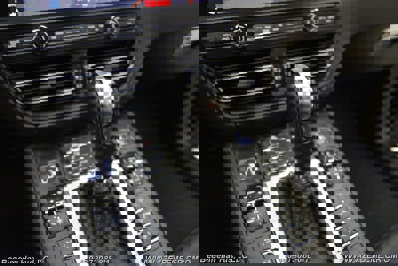 Used 2020 Porsche Macan S image 33