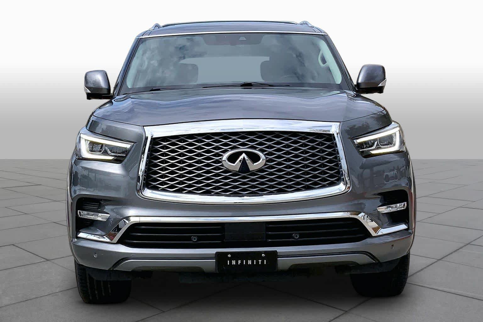 Used 2019 INFINITI QX80 Luxe w/ All-Season Package AWD/4WD image 4