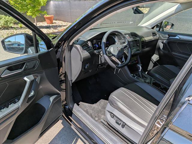 Certified 2023 Volkswagen Tiguan SE AWD/4WD image 23