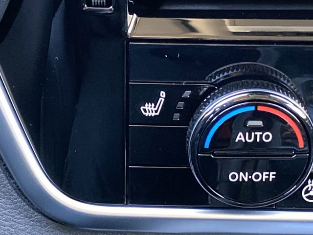 New 2026 Nissan Rogue Platinum image 8