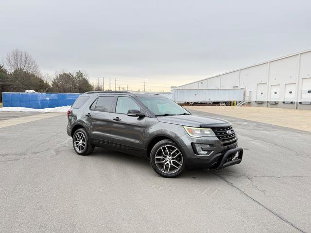 Used 2017 Ford Explorer Sport w/ Equipment Group 401A image 2