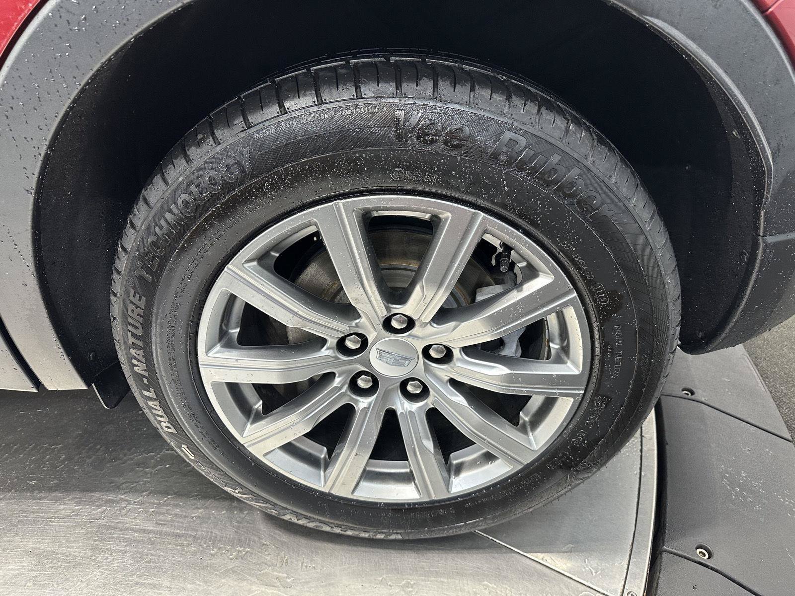 Used 2019 Cadillac XT4 Premium Luxury w/ Cold Weather Package AWD/4WD image 10