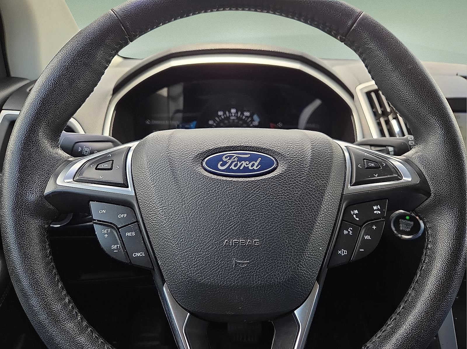Used 2019 Ford Edge SEL w/ Equipment Group 201A FWD image 24