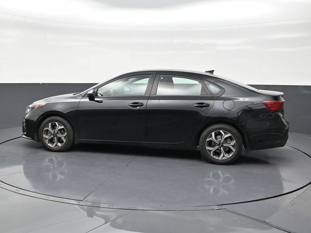 Used 2020 Kia Forte LXS FWD image 2