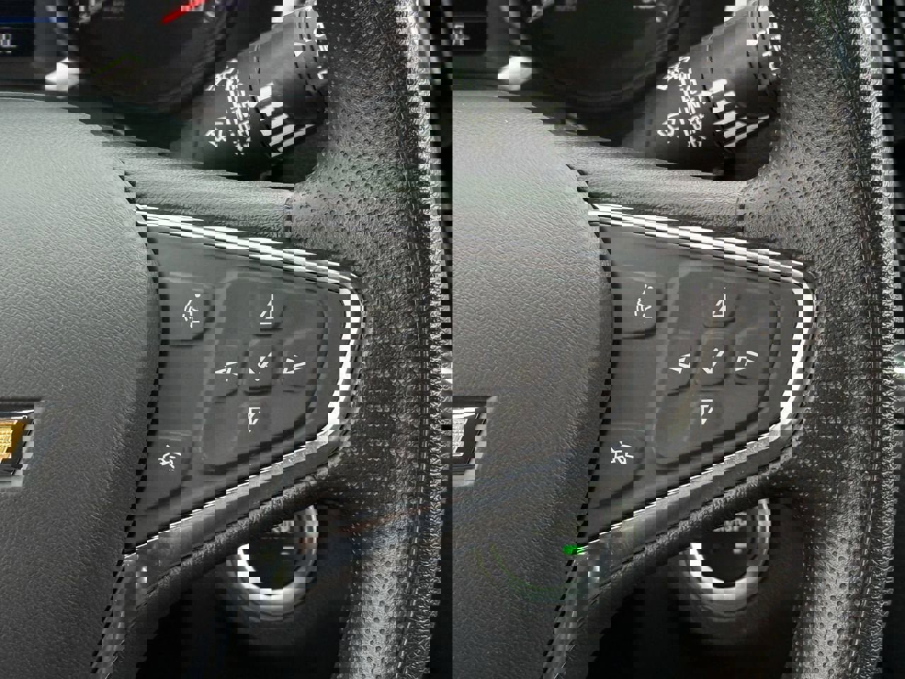 Used 2023 Chevrolet Equinox LT FWD image 15