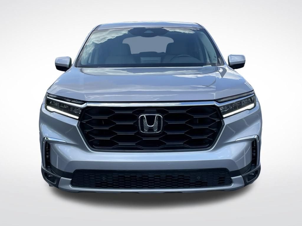 Certified 2025 Honda Pilot EX-L image 9