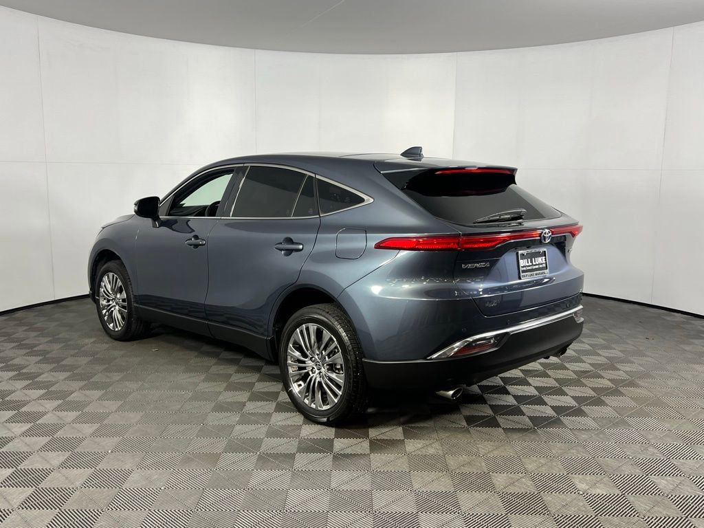 Used 2024 Toyota Venza Limited image 9