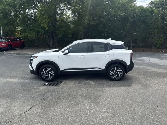 Used 2025 Nissan Kicks SV FWD image 8